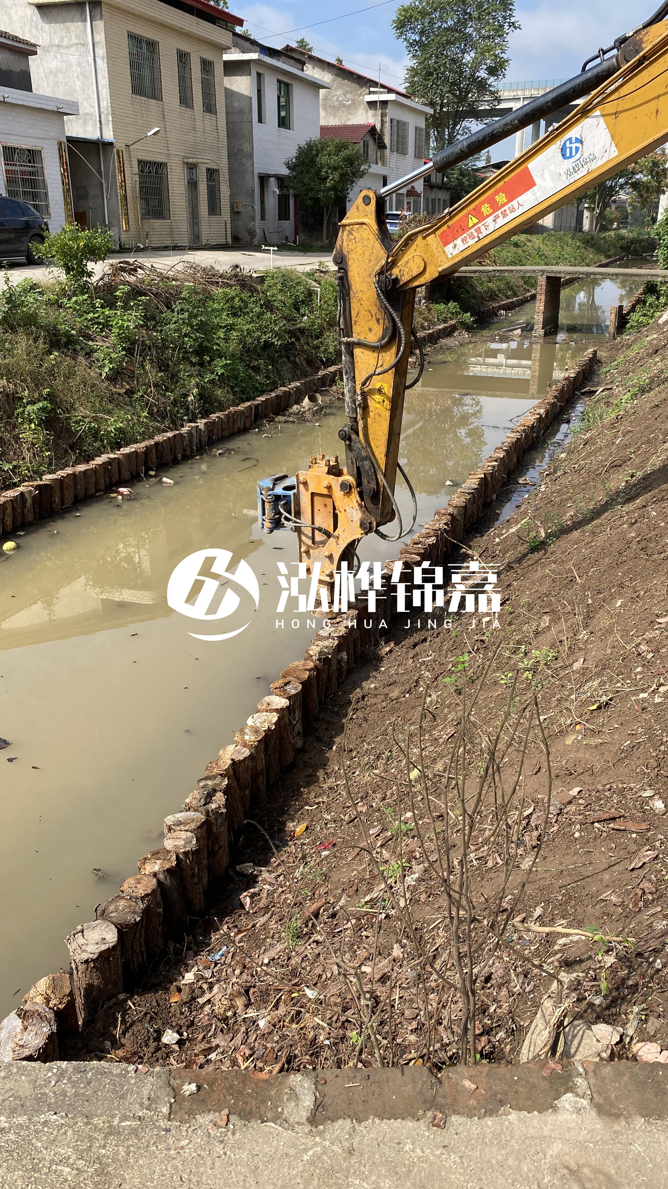 崇左松木樁源頭廠家-河道一米打幾根松木樁？