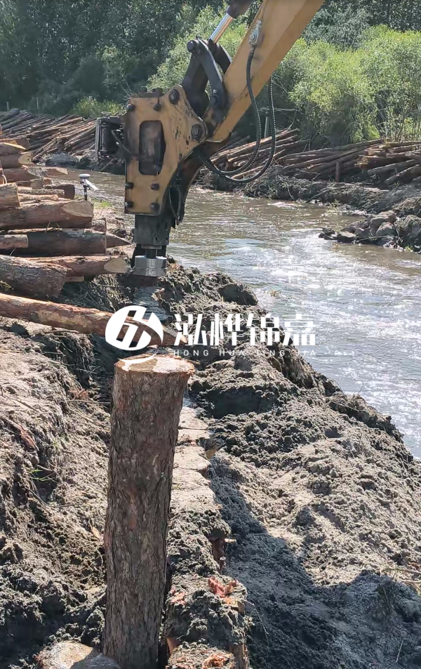 酒泉挖機(jī)打木樁專(zhuān)業(yè)施工-圍堰施工用松木樁可以嗎？