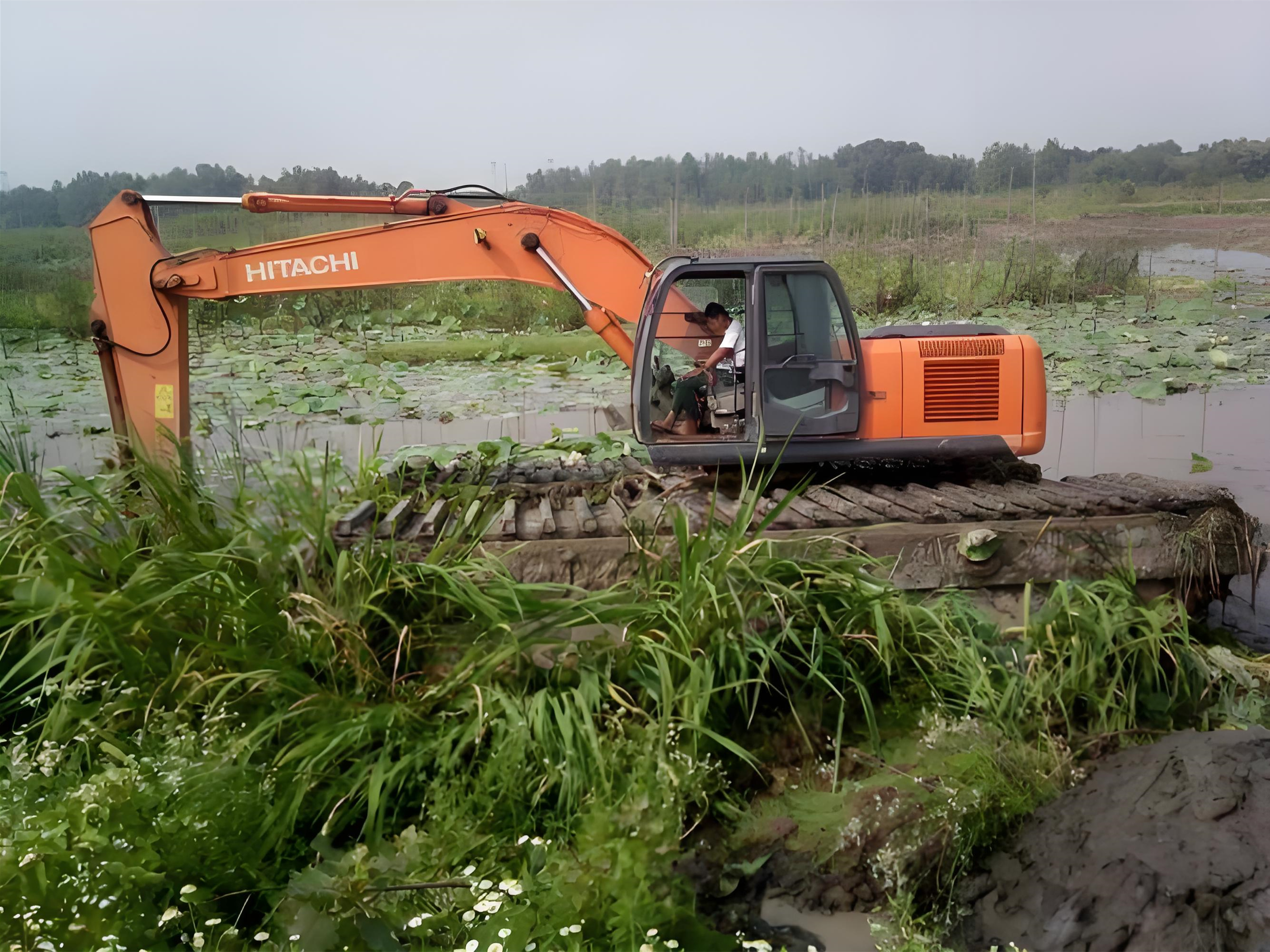 甘肅酒泉水上挖機(jī)清淤施工隊(duì) - 挖機(jī)清淤的費(fèi)用怎么計(jì)算？