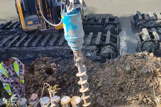 水泥樁批發(fā)廠家泓樺錦嘉-水泥仿木樁樁徑怎么確定？