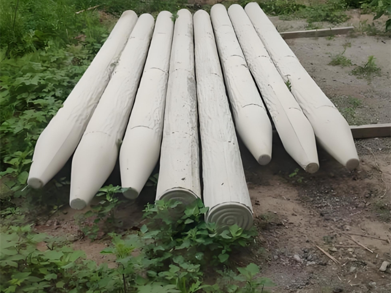 水泥樁批發(fā)廠家泓樺錦嘉-水泥仿木樁適合哪些場(chǎng)景使用？