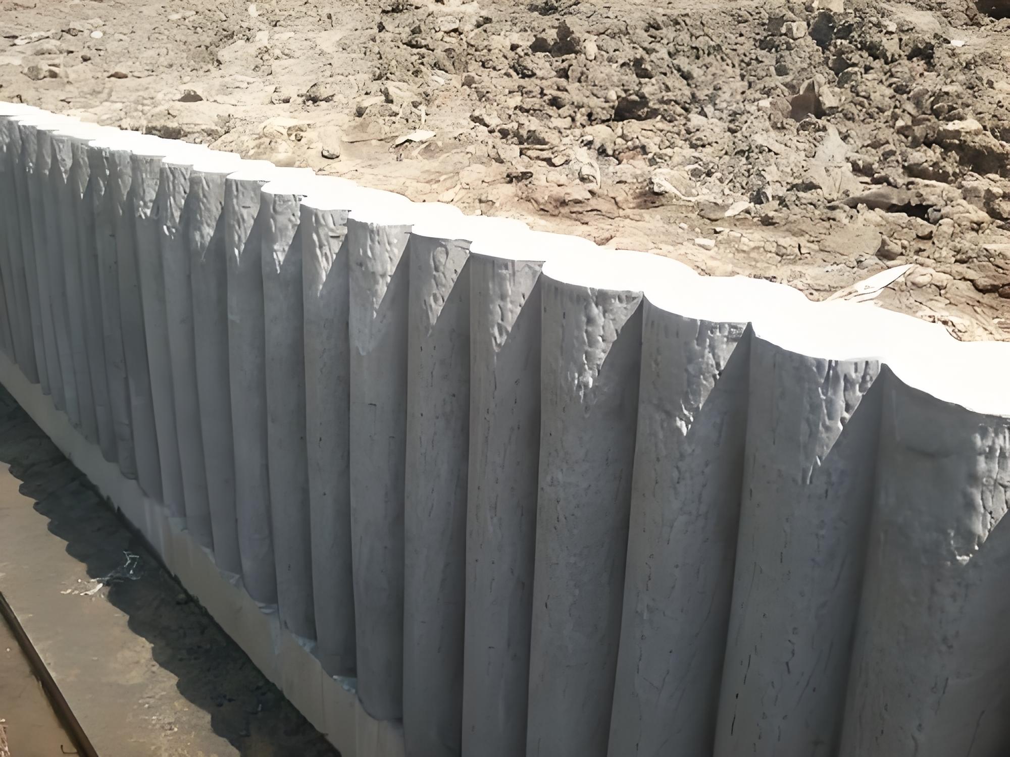 水泥樁批發(fā)廠家泓樺錦嘉-水泥仿木樁的樁適用哪些場(chǎng)景？