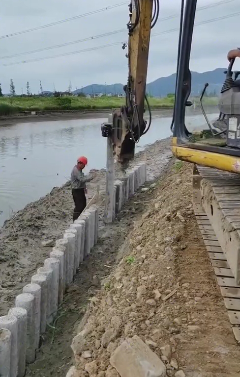 水泥仿木樁施工隊(duì)泓樺錦嘉 - 水泥樁打樁多少錢一根？